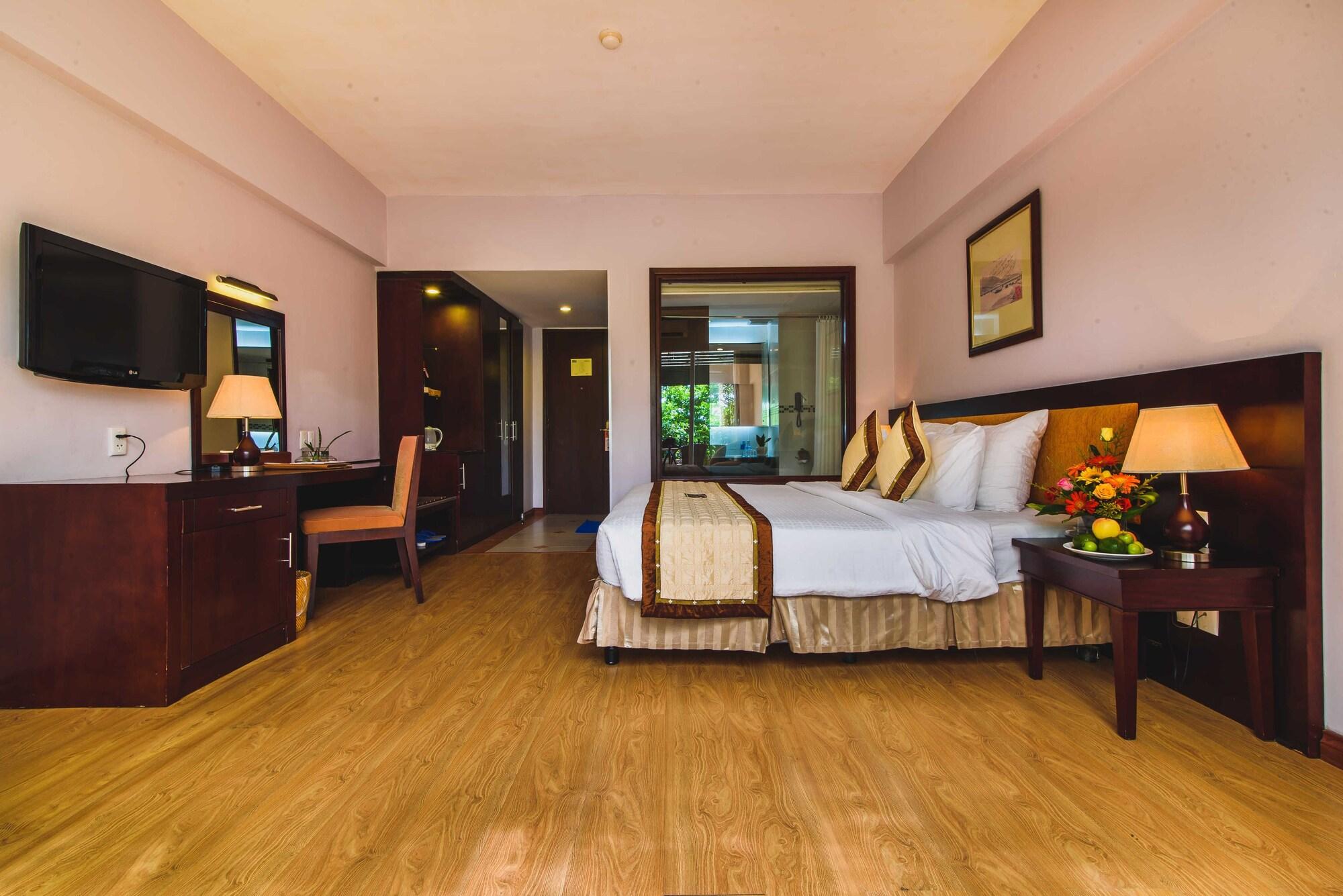 Mondial Hotel Hue Luaran gambar