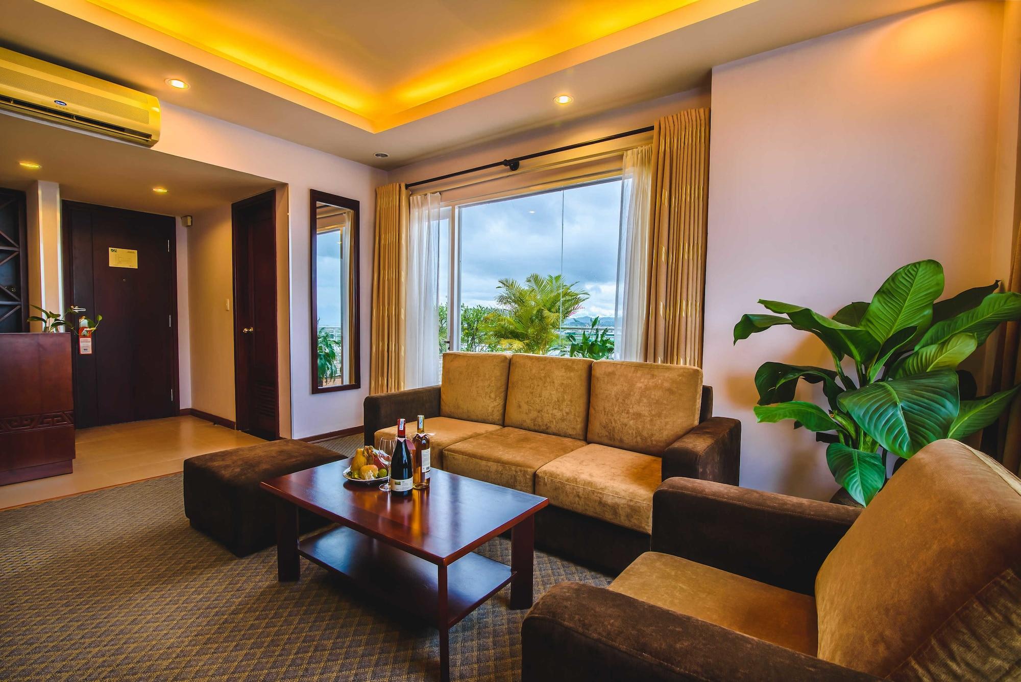 Mondial Hotel Hue Luaran gambar