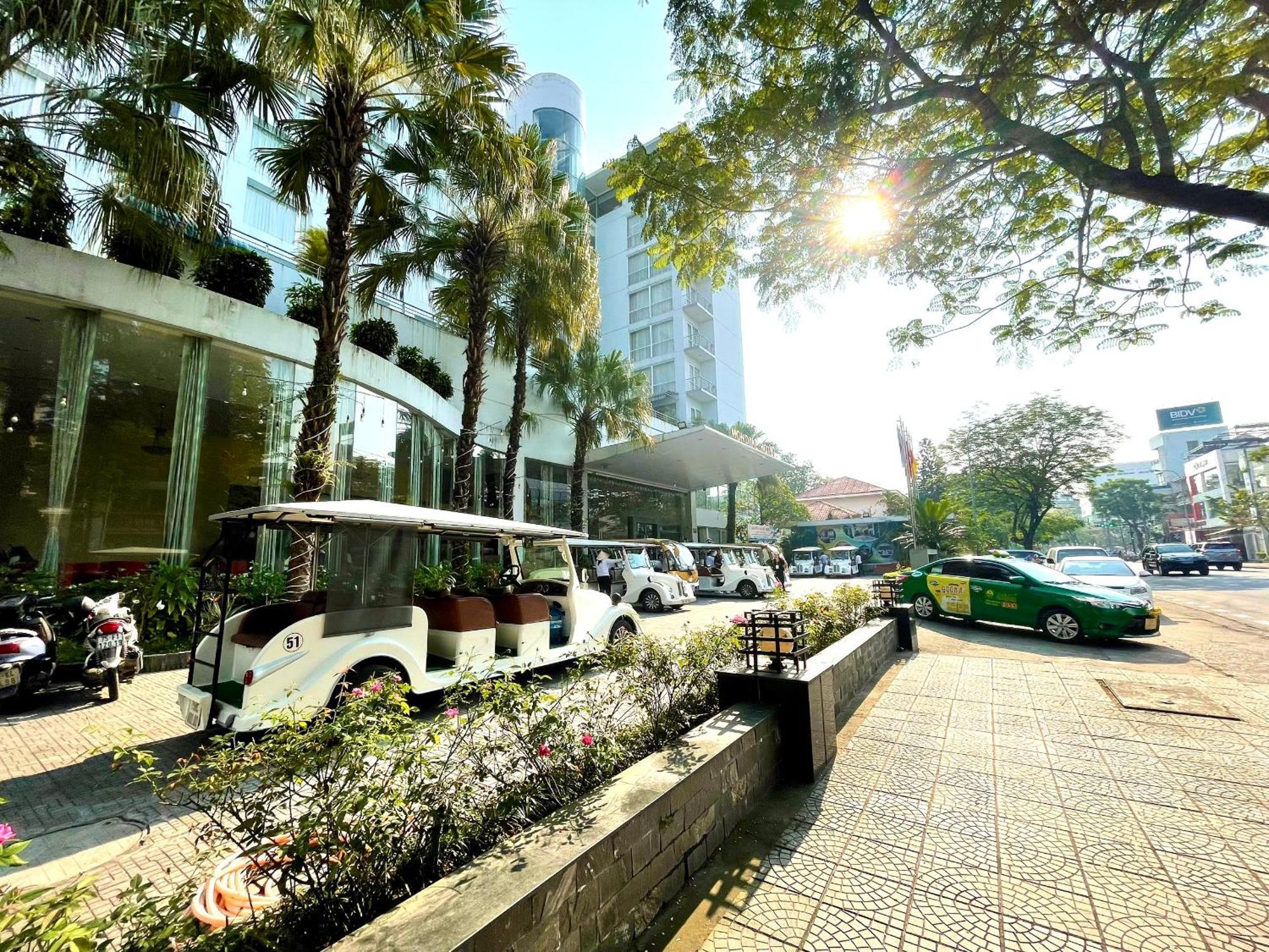 Mondial Hotel Hue Luaran gambar